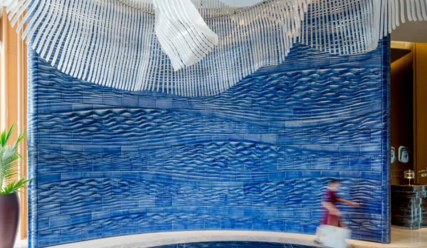 全球最大规模数字陶瓷幕墙于迪拜落地，Studio RAP打印900块定制化瓷砖